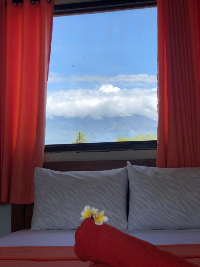 Tira Amed Homestay Екстер'єр фото