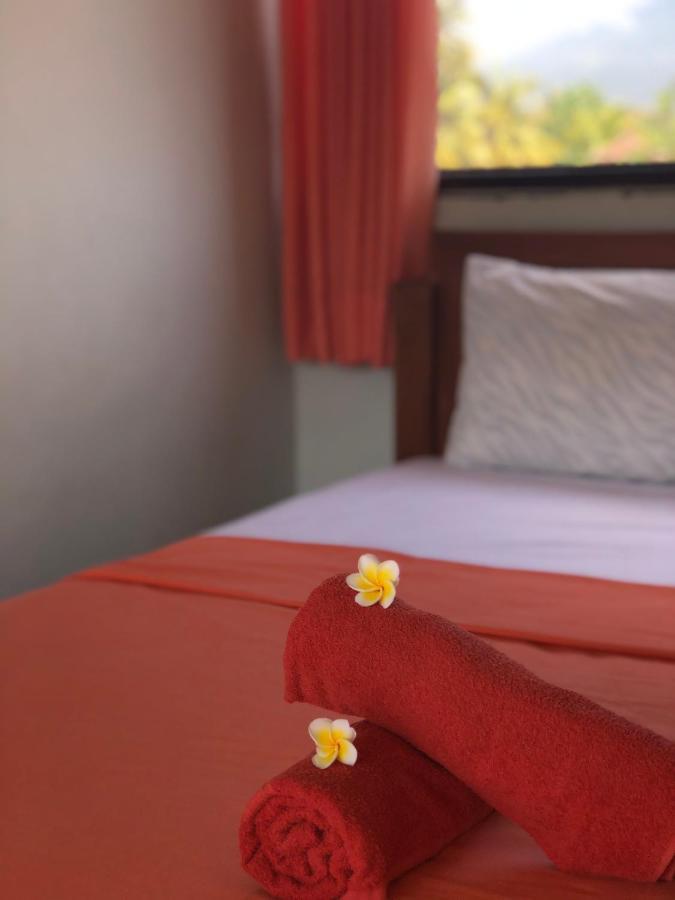Tira Amed Homestay Екстер'єр фото