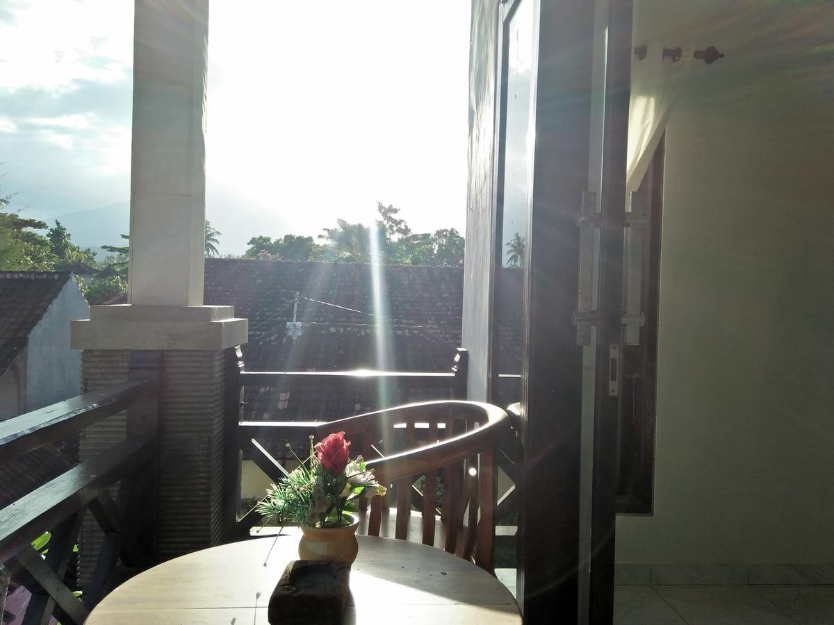 Tira Amed Homestay Екстер'єр фото
