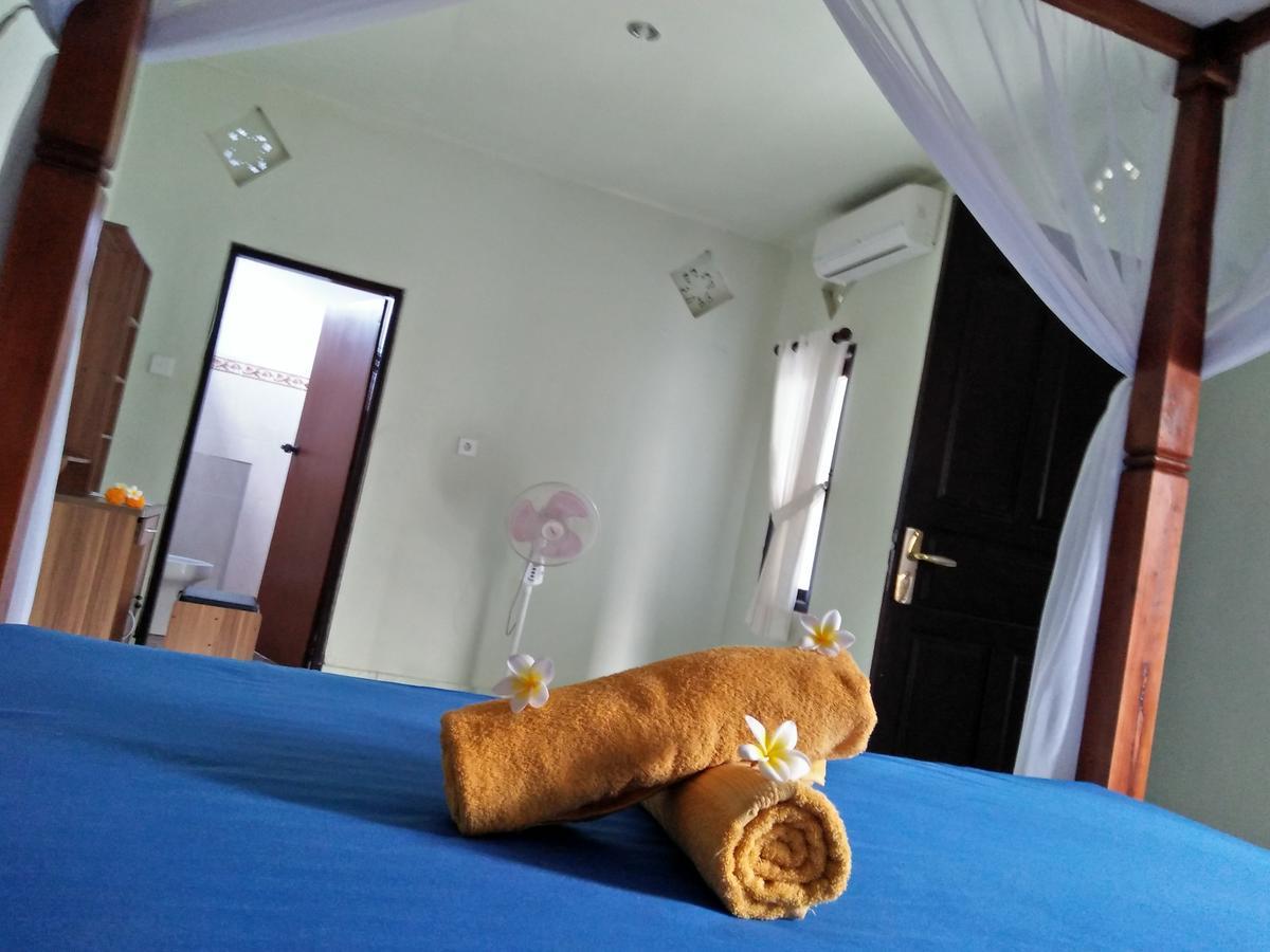 Tira Amed Homestay Екстер'єр фото