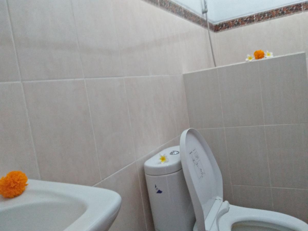 Tira Amed Homestay Екстер'єр фото