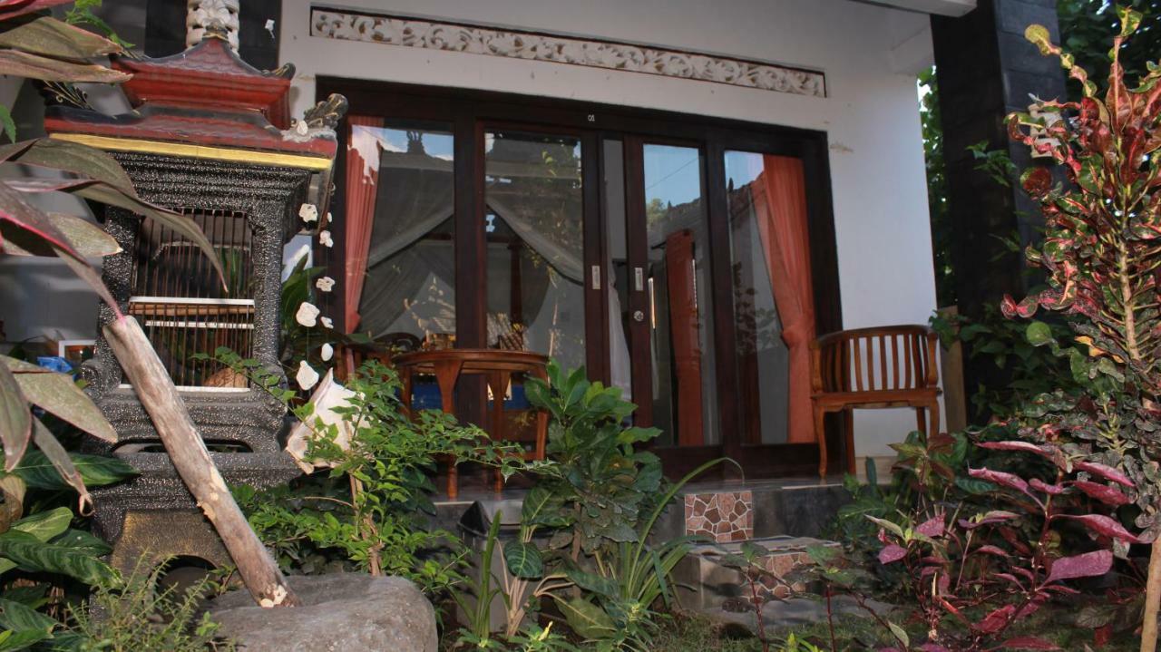 Tira Amed Homestay Екстер'єр фото